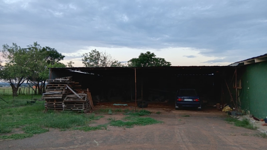 4 Bedroom Property for Sale in Bloemdal Free State